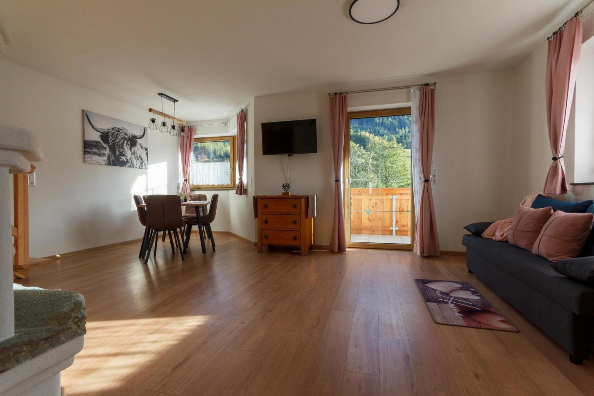 Ferienwohnung Am Bauernhof, Korbingerhof Rinn Exterior photo